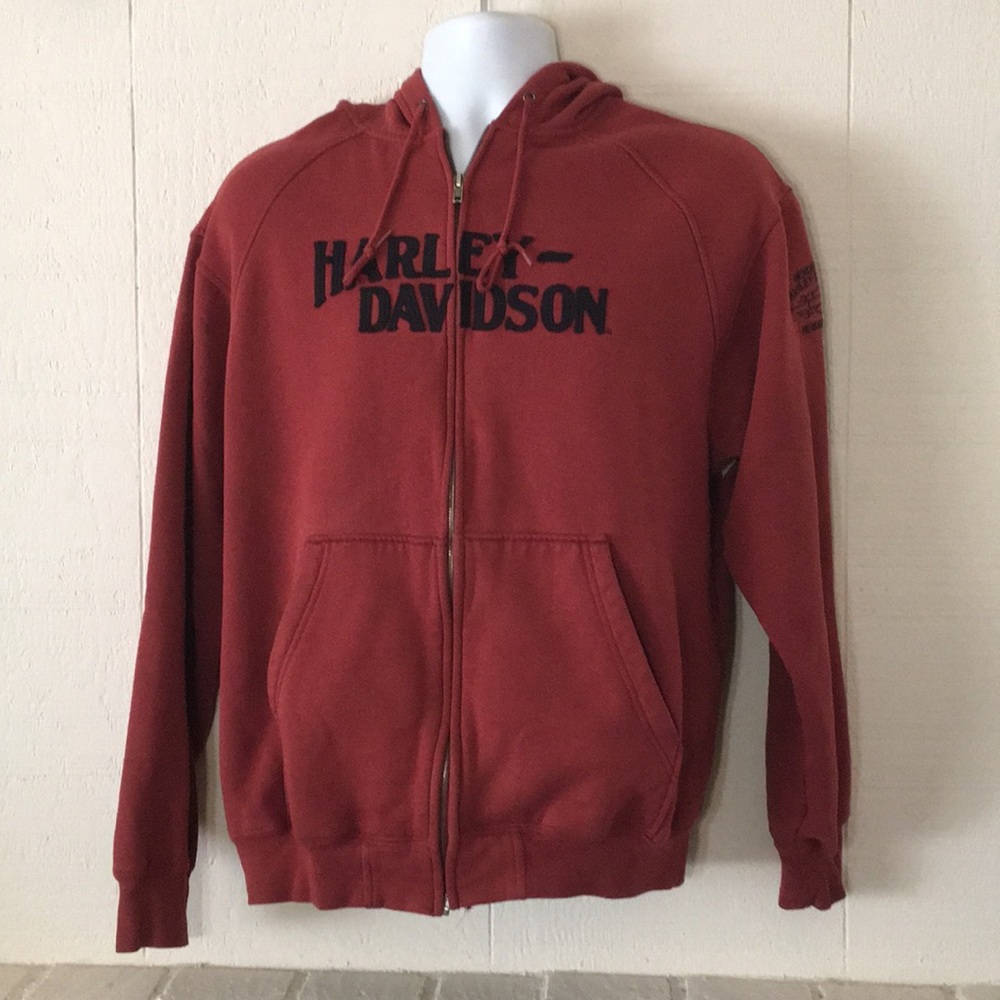 HARLEY DAVIDSON HODDIE MEDIUM RED COLOR.